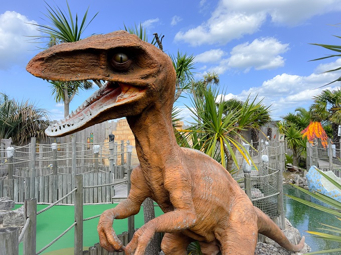 THINGS TO DO IN NORFOLK | LOST WORLD ADVENTURE GOLF