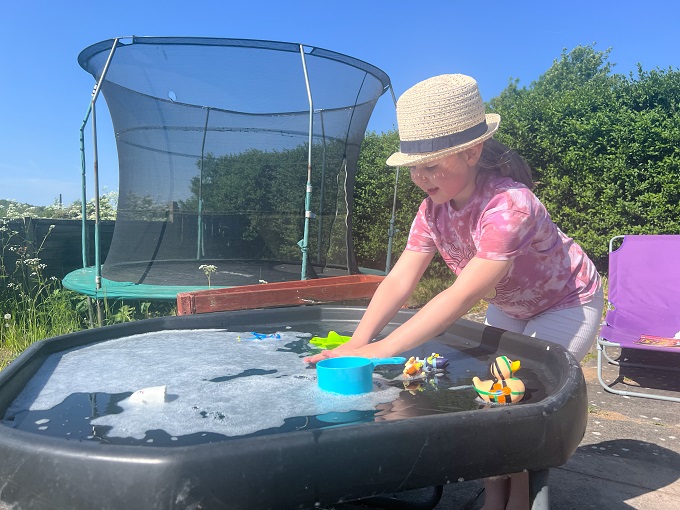 5 FUN AND EASY TUFF TRAY IDEAS