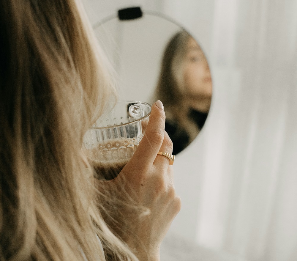 SUMMER SKINCARE TIPS FOR GLOWING SKIN OVER 30
